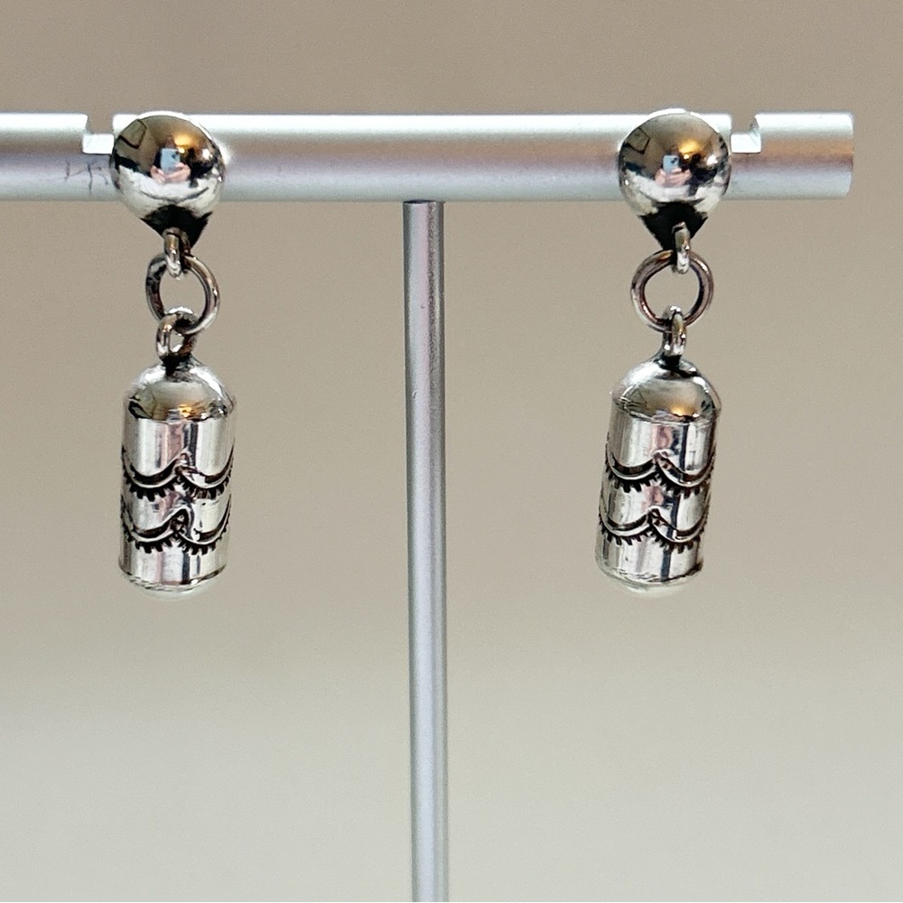 Southwestern Sterling Silver Earrings - Picture 5 of 8
